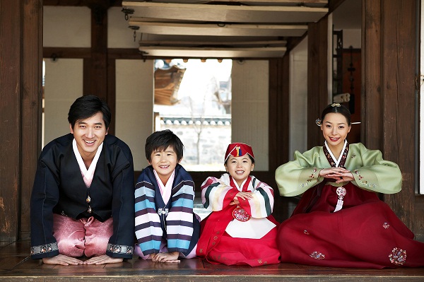 mặc hanbok hàn quốc